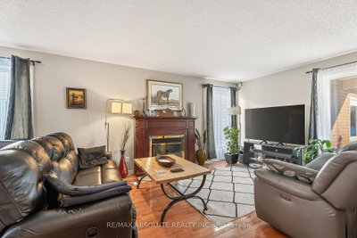1475 Deavy Way — more photos