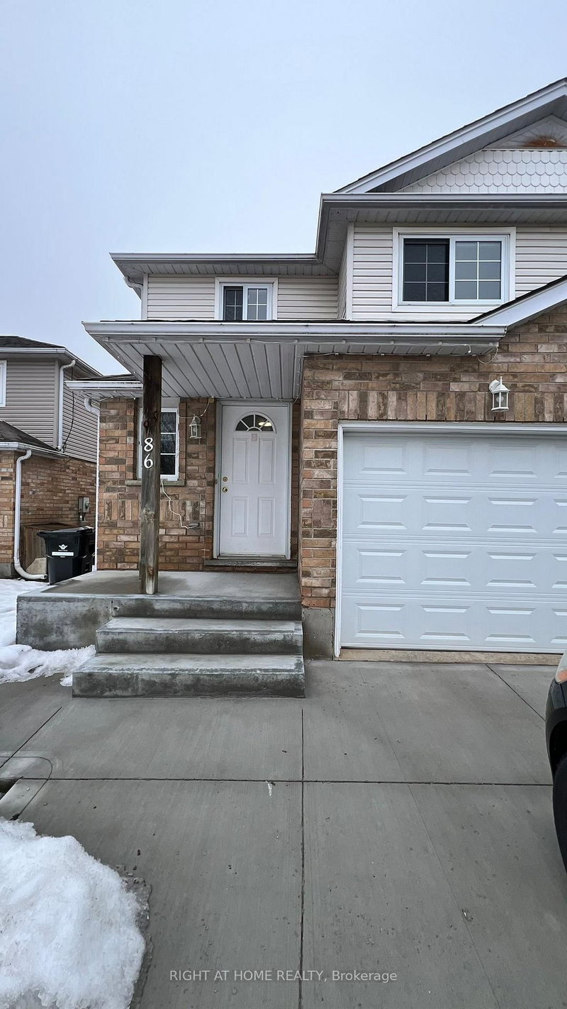 home for lease on 86 Activa Avenue
