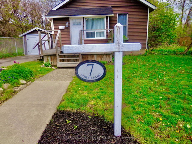 7 North Park Avenue