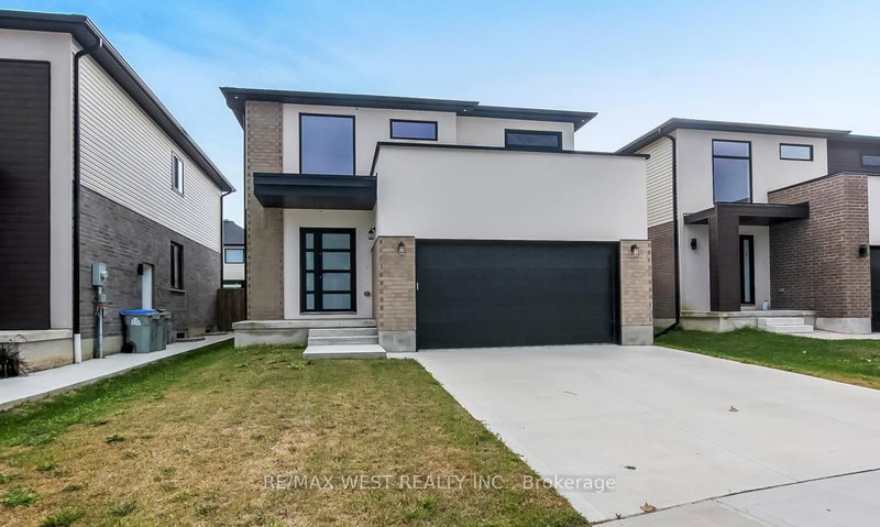 home for sale on 92 Poole Crescent