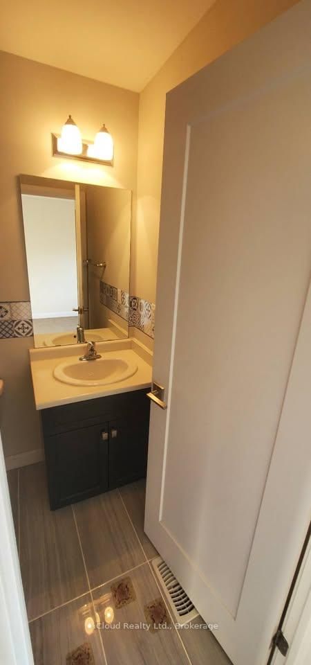 87 - 1169 Garner Rd E, Hamilton, L9G 0G8 | Image 3