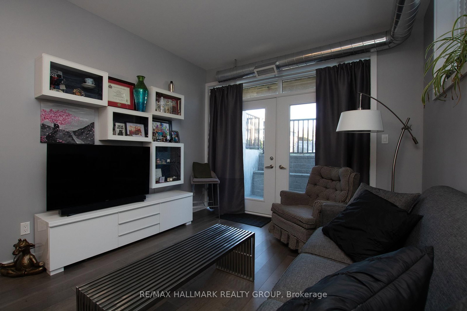 1308 Thames Street, Unit 101 - Photo 10