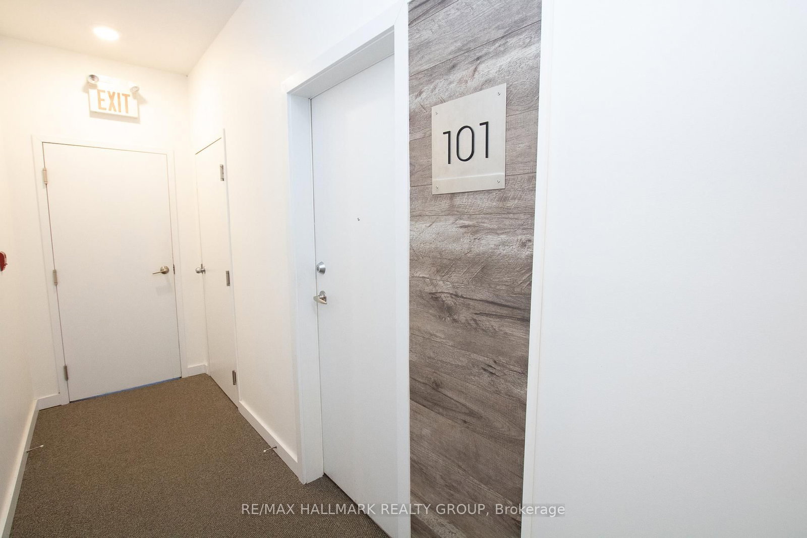 1308 Thames Street, Unit 101 - Photo 4
