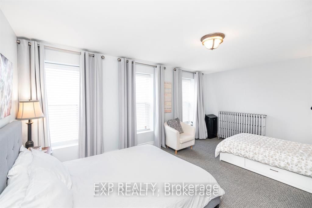 5856 FERRY Street - Photo 19