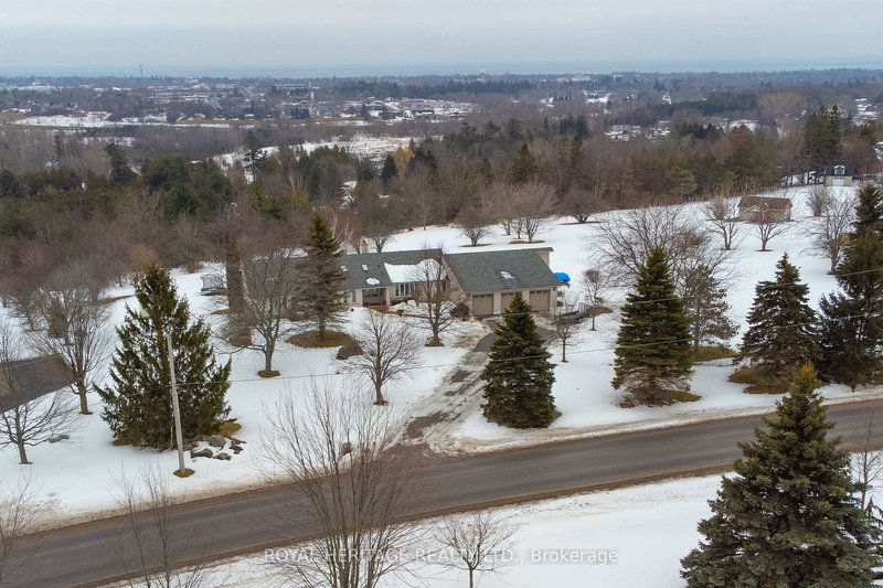 37 Forest Hill Dr, Hamilton Township, K9A 0W3 | Image 2