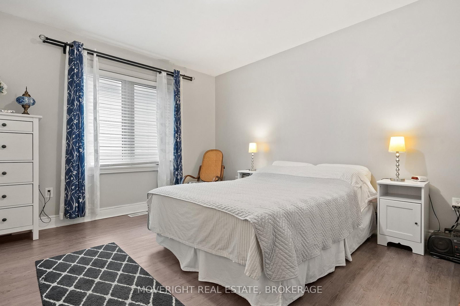 Detached House for sale at 2 Leeson Street, St. Catharines, Ontario, L2V 2R3 - Burleigh Hill - MLS: X12860184