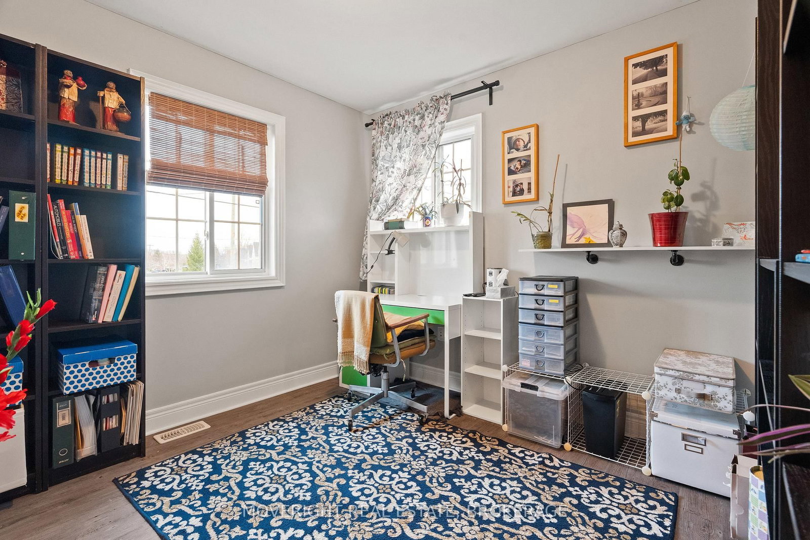 Detached House for sale at 2 Leeson Street, St. Catharines, Ontario, L2V 2R3 - Burleigh Hill - MLS: X12860184