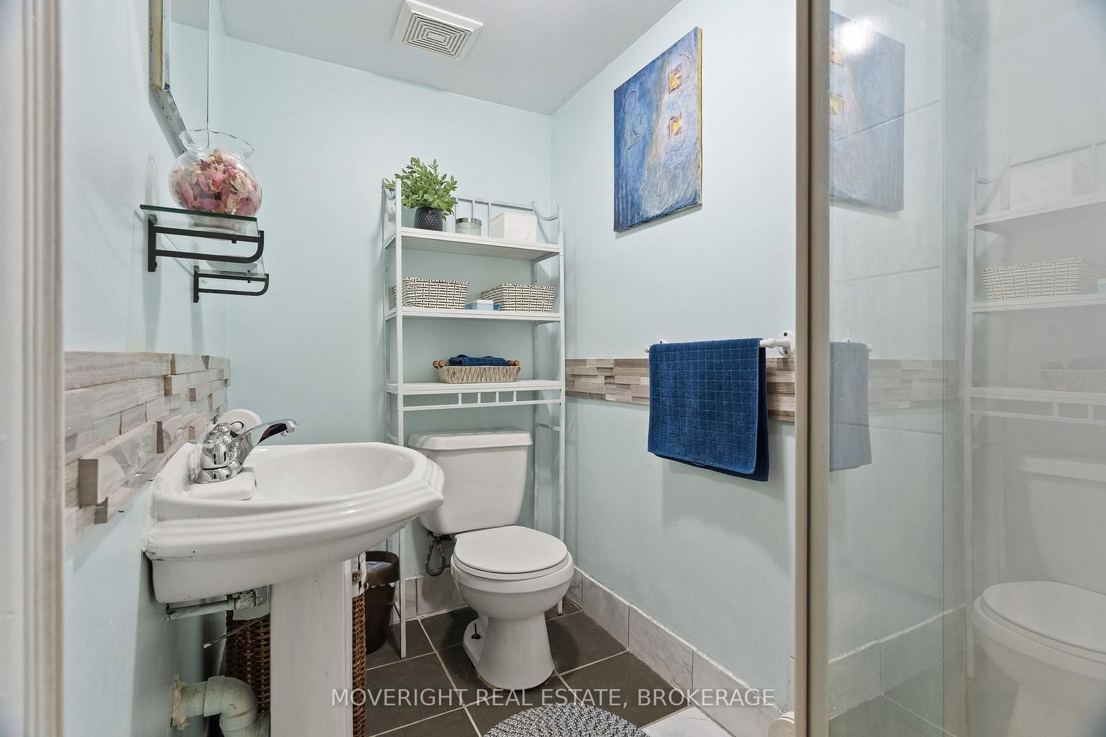 Detached House for sale at 2 Leeson Street, St. Catharines, Ontario, L2V 2R3 - Burleigh Hill - MLS: X12860184