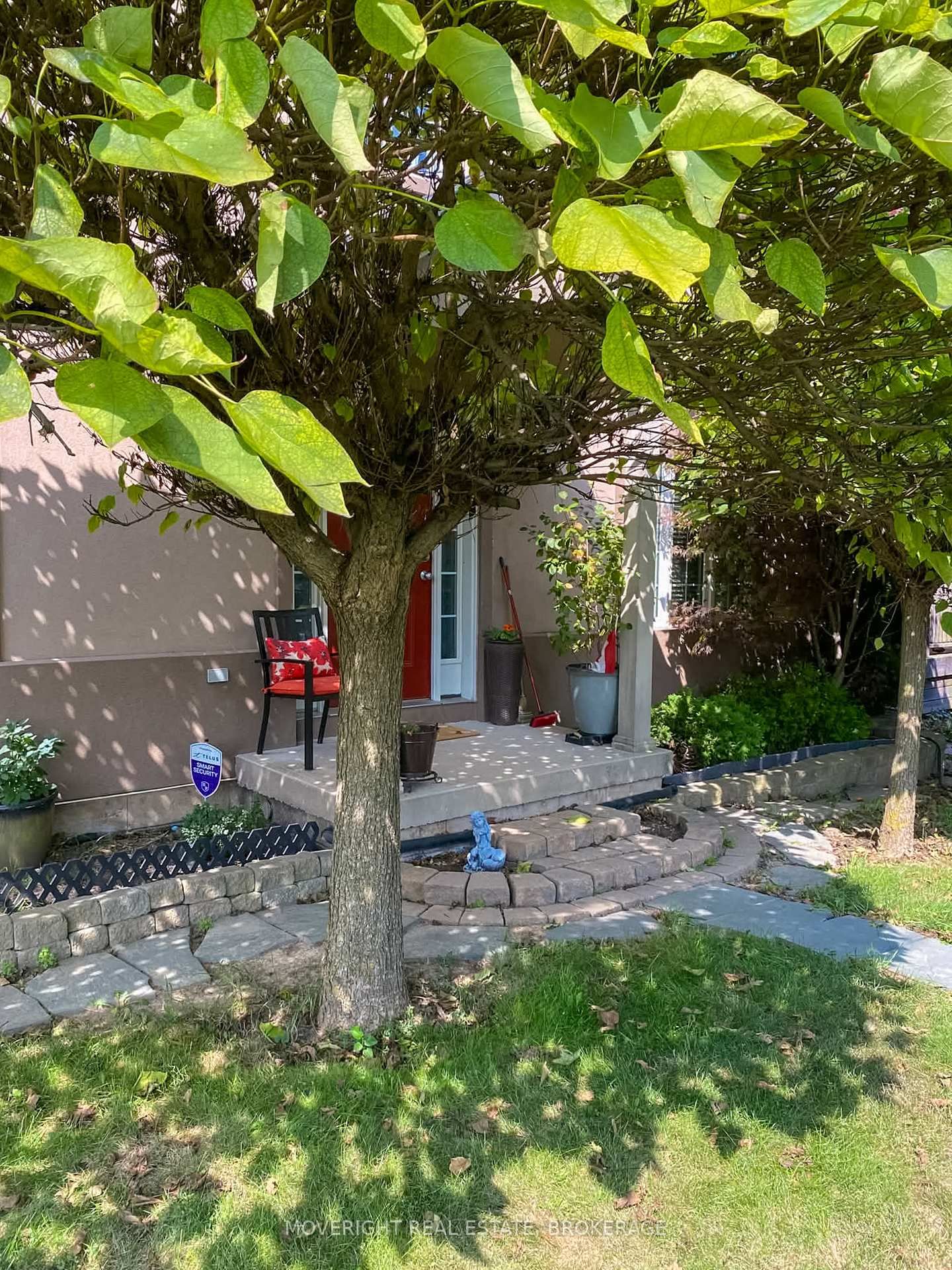 Detached House for sale at 2 Leeson Street, St. Catharines, Ontario, L2V 2R3 - Burleigh Hill - MLS: X12860184