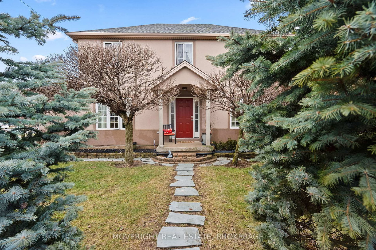 Detached House for sale at 2 Leeson Street, St. Catharines, Ontario, L2V 2R3 - Burleigh Hill - MLS: X12860184