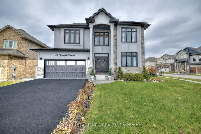 home for sale on 31 BERGENSTEIN CRES Crescent