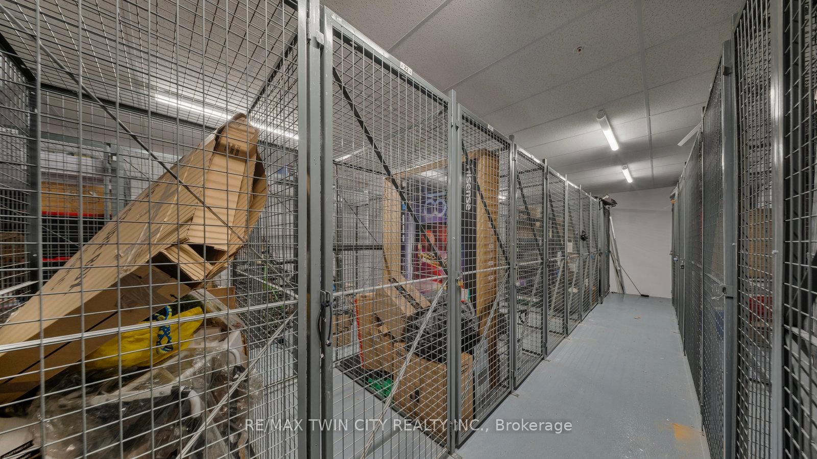 Condo for sale at 520-118 King Street, Hamilton, Ontario, L8N 0A9 - Beasley - MLS: X12860222