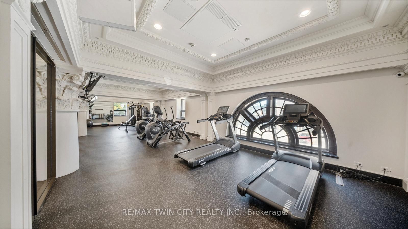 Condo for sale at 520-118 King Street, Hamilton, Ontario, L8N 0A9 - Beasley - MLS: X12860222