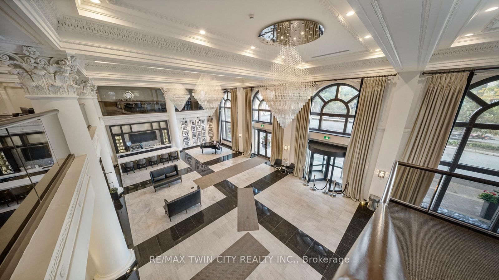 Condo for sale at 520-118 King Street, Hamilton, Ontario, L8N 0A9 - Beasley - MLS: X12860222