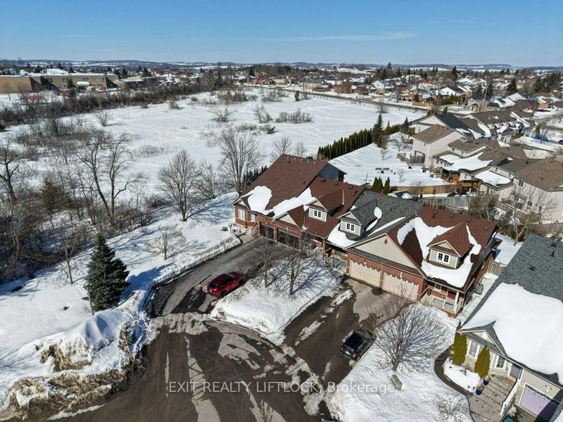 1418 Hancox Crt, Peterborough, K9K 2M2 | Image 2