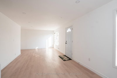 9 Fir Avenue • St. Catharines, ON photo 4