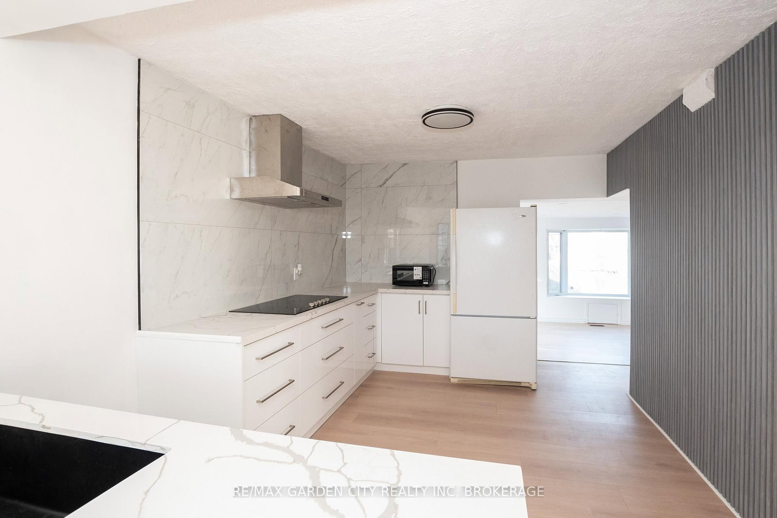 9 Fir Avenue • St. Catharines, ON photo 8