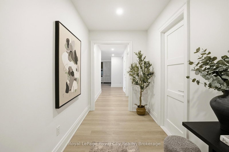 211 - 6523 Wellington 7 Rd, Centre Wellington, N0B 1S0 | Image 3