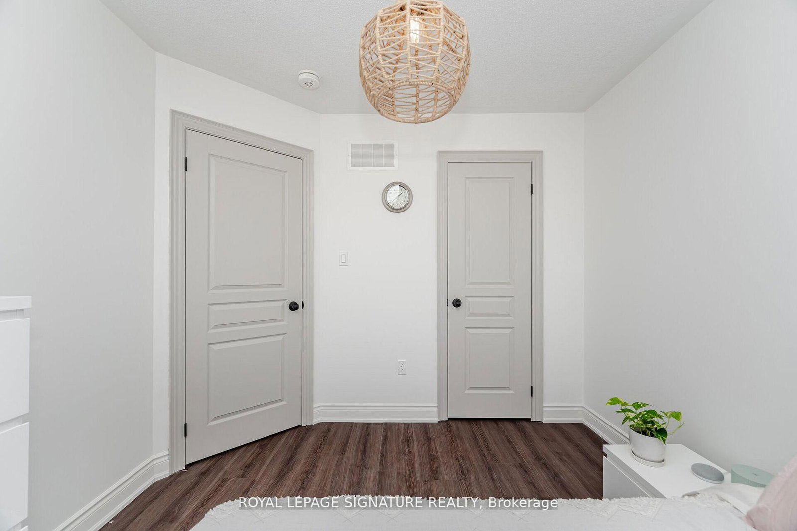 99 Burke Street - Photo 18