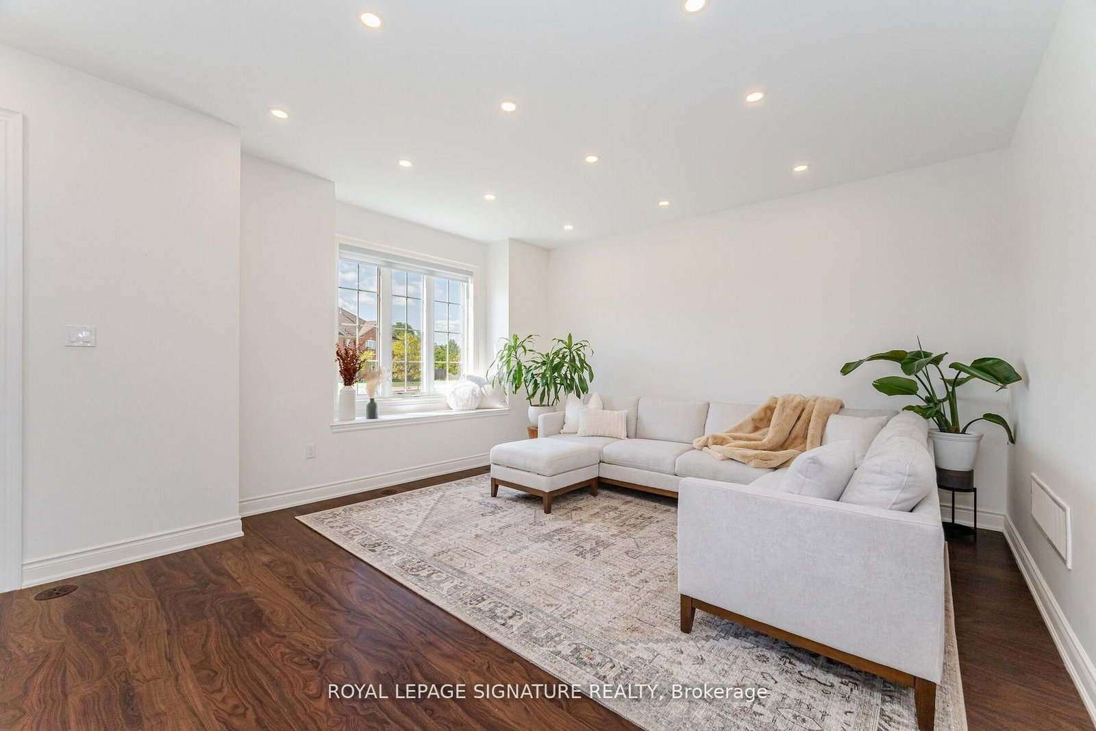 99 Burke Street - Photo 7