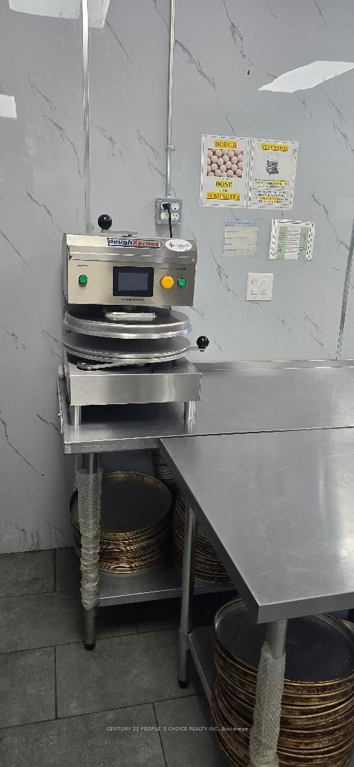 702 Woolwich Street, Unit C4 - Photo 7