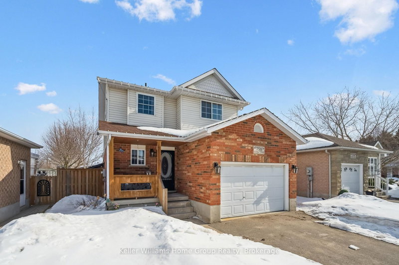 758 Victoria Terr, Centre Wellington, N1M 3E7 | Image 2