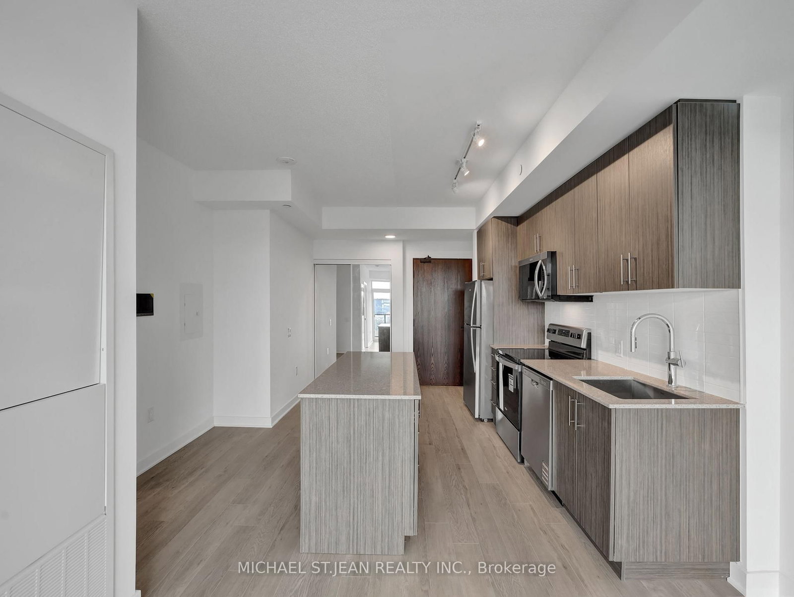 Condo for lease at 1418-2782 Barton Street, Hamilton, Ontario, L8E 0L3 - Grayside - MLS: X12861116