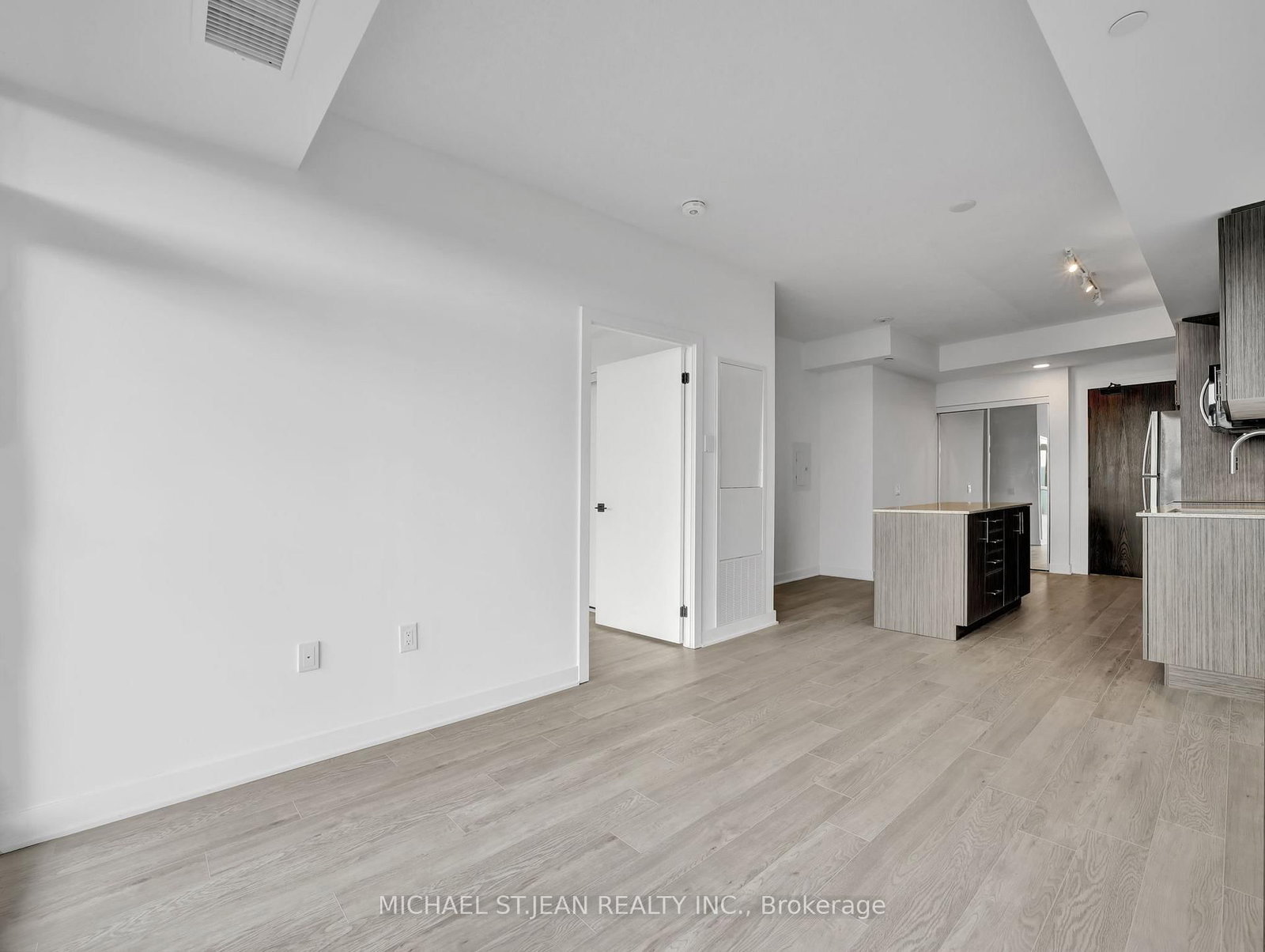 Condo for lease at 1418-2782 Barton Street, Hamilton, Ontario, L8E 0L3 - Grayside - MLS: X12861116