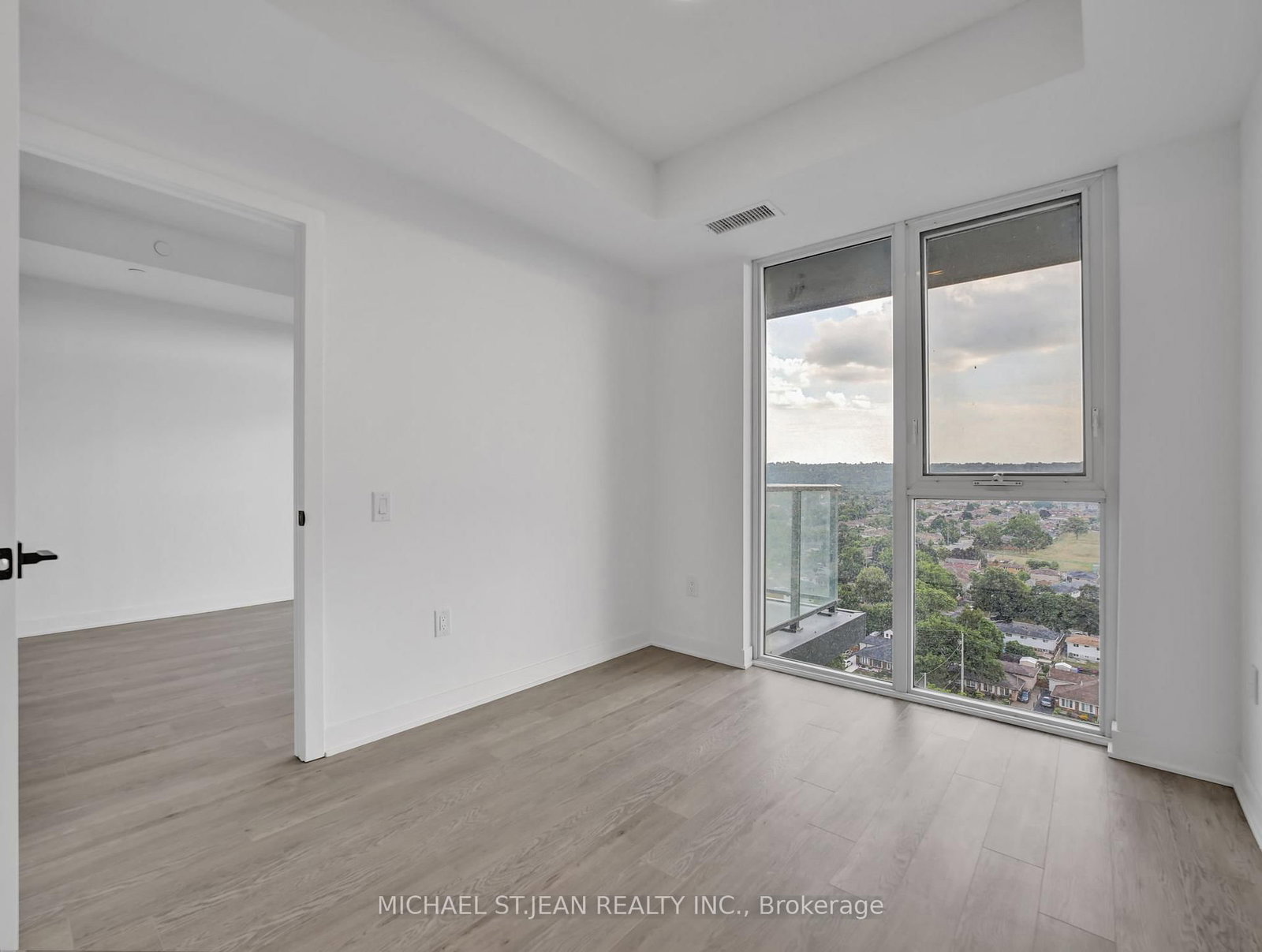 Condo for lease at 1418-2782 Barton Street, Hamilton, Ontario, L8E 0L3 - Grayside - MLS: X12861116