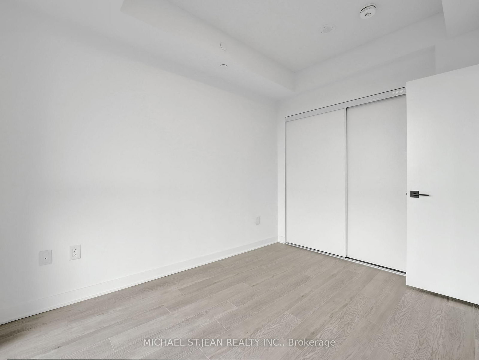 Condo for lease at 1418-2782 Barton Street, Hamilton, Ontario, L8E 0L3 - Grayside - MLS: X12861116