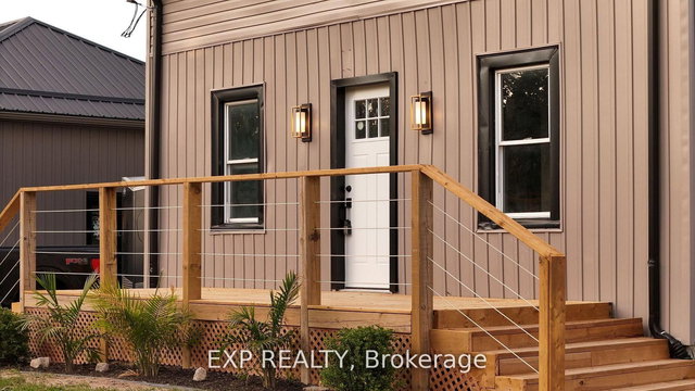 260 Wallace Avenue S