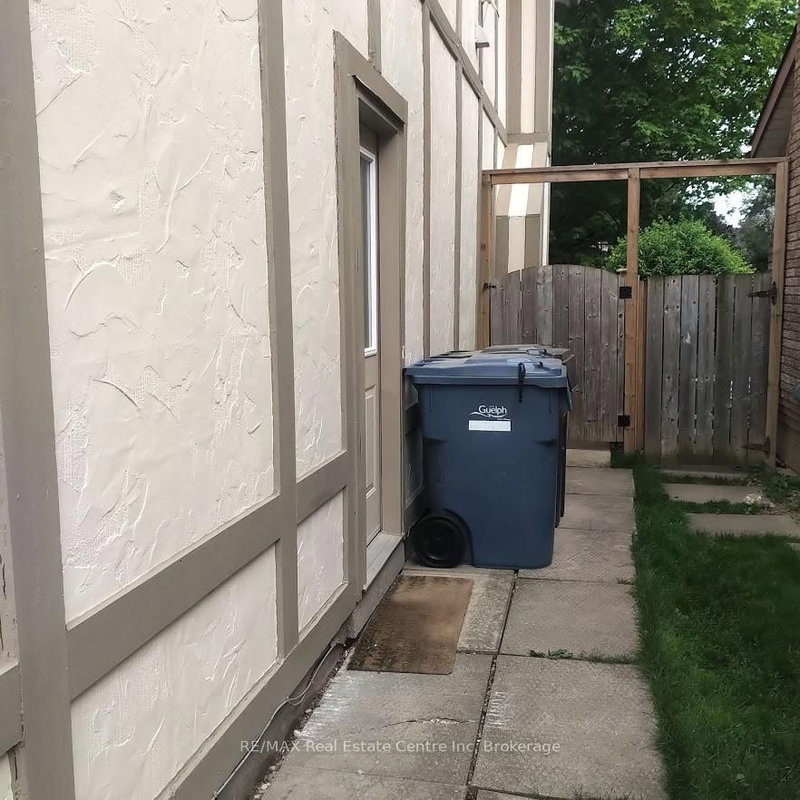 Lower - 19 Hands Dr, Guelph, N1G 3E6 | Image 2