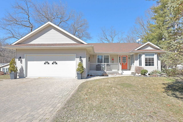 8 - 9826 Northville Crescent