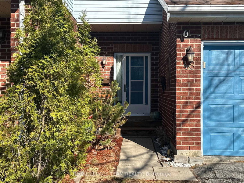 48 JACKMAN Terr, Ottawa, K2L 4E1 | Image 2