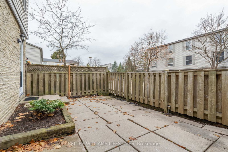 345 Everglade Cres, London North, N6H 4M7 | Image 2