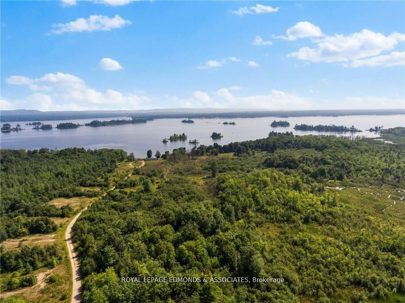 540 ABBIE Lane, Petawawa, K8H 3R9 | Image 3