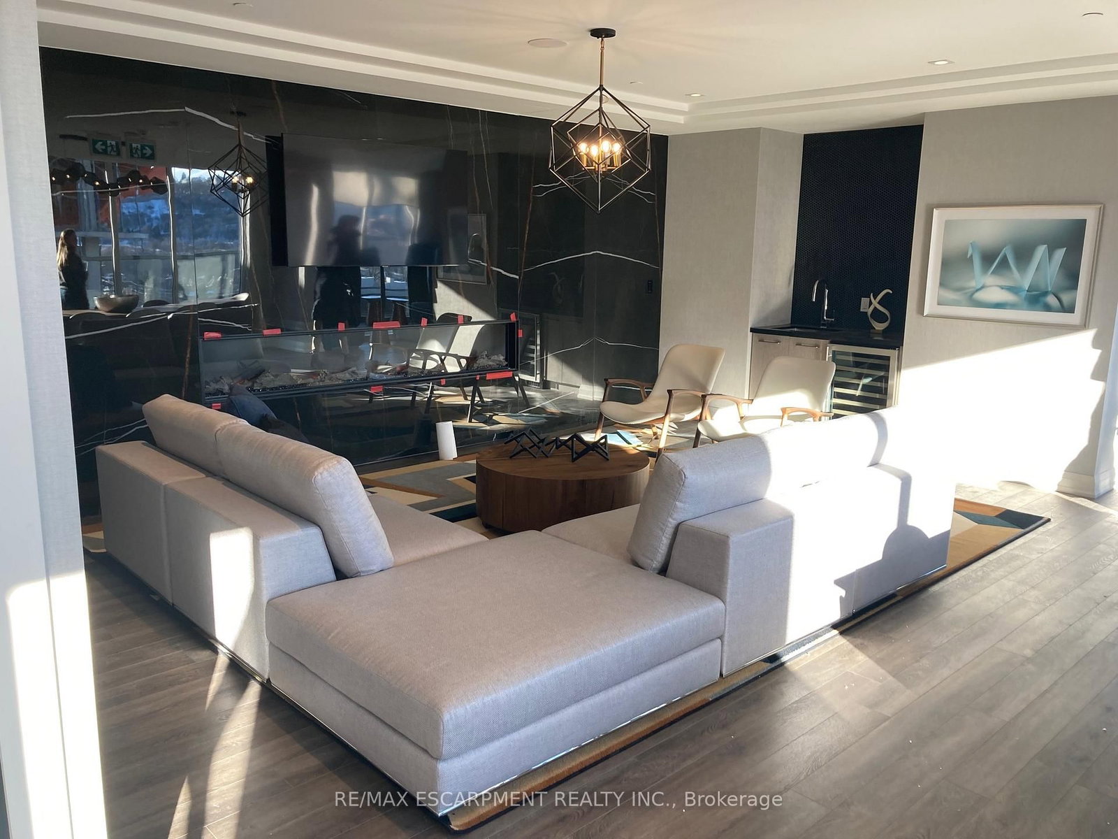 212 King William Street, Unit 422 - Photo 16