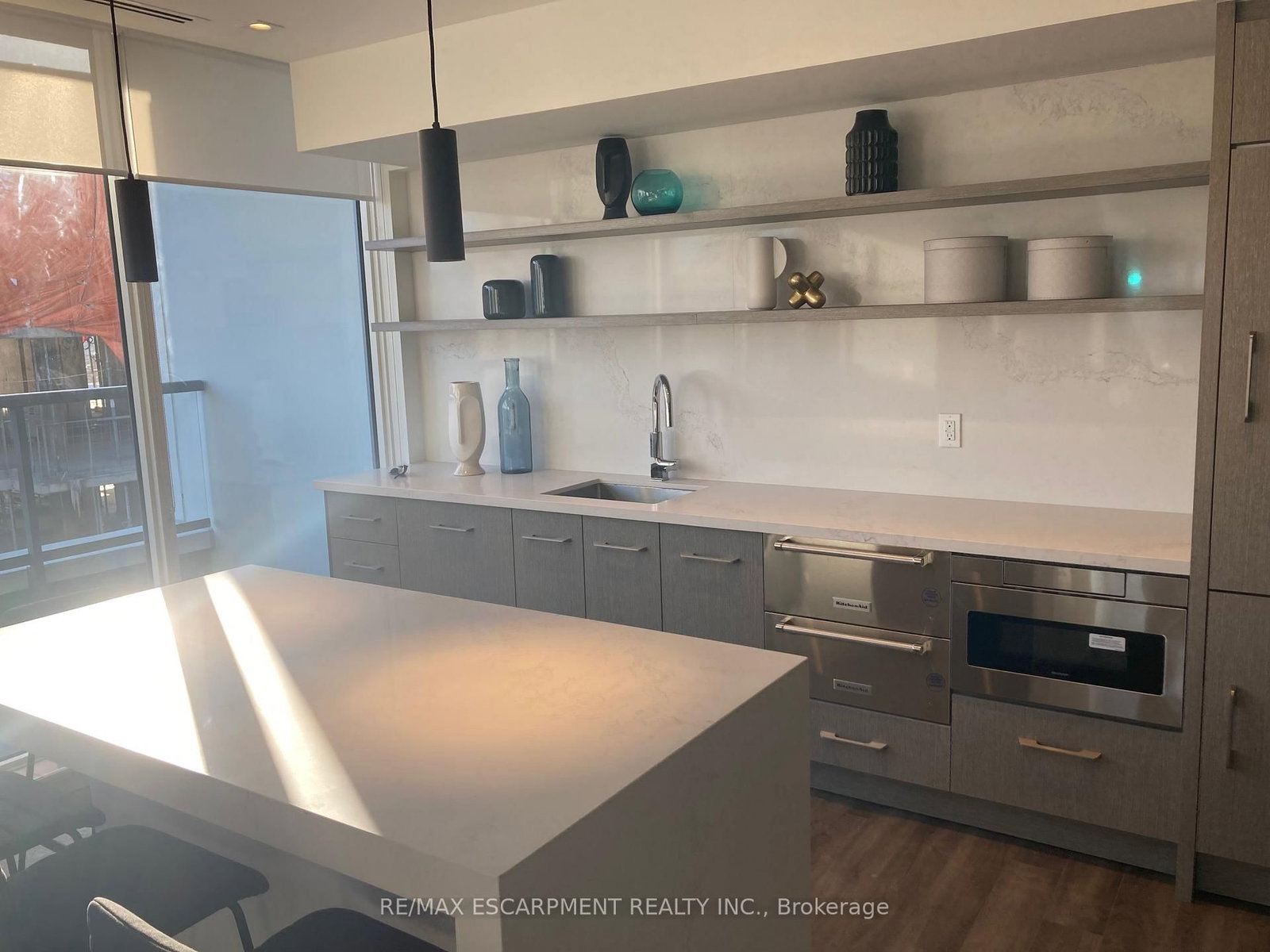 212 King William Street, Unit 422 - Photo 17