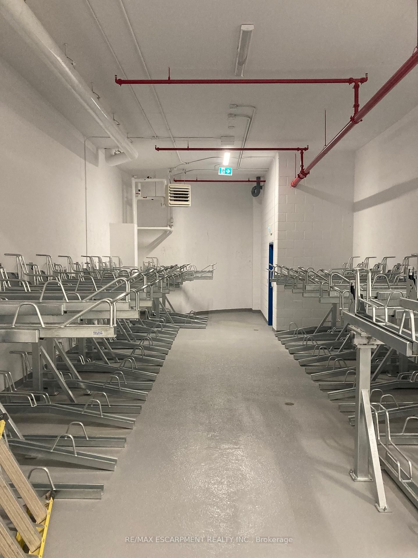 212 King William Street, Unit 422 - Photo 21