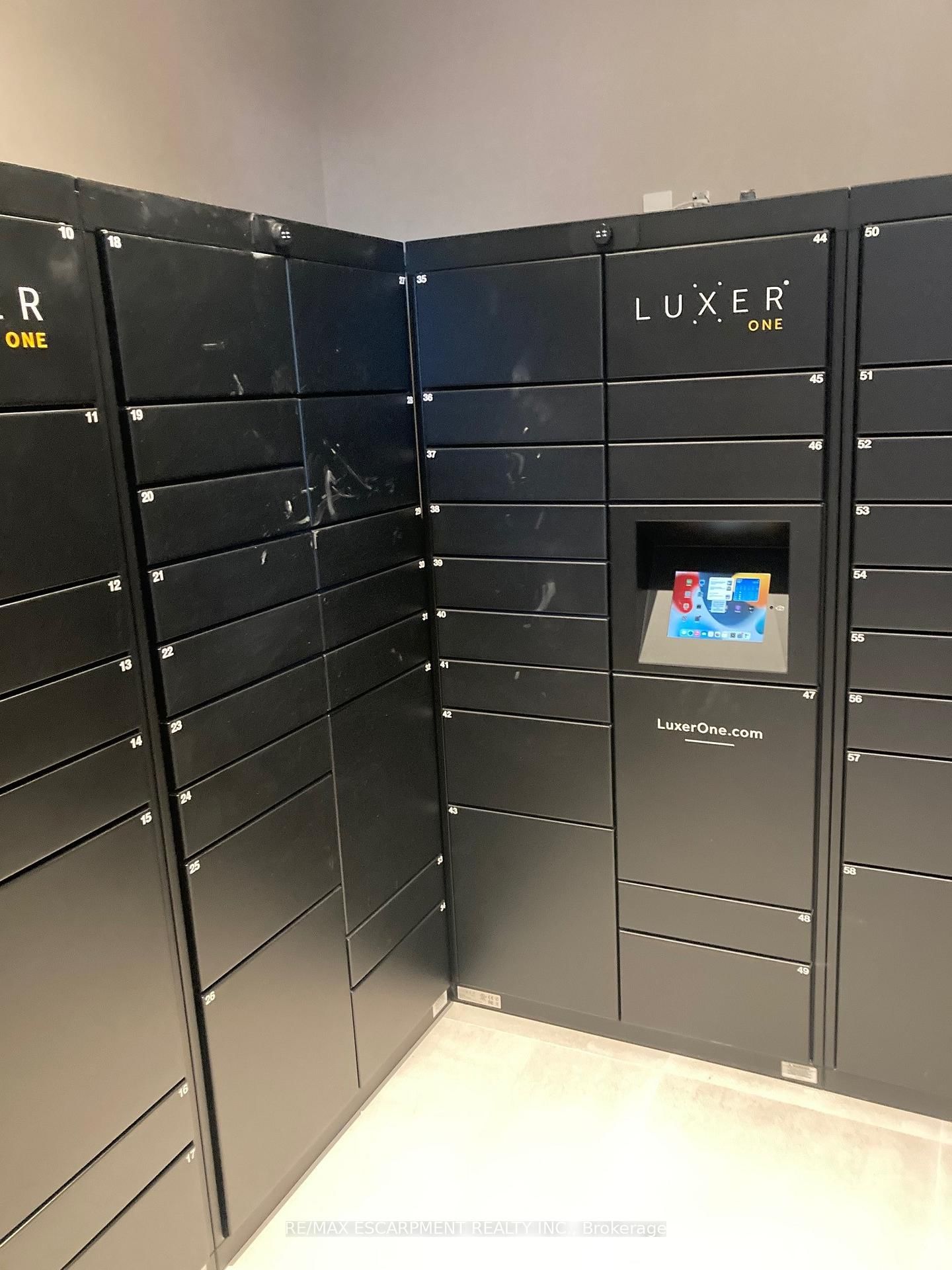 212 King William Street, Unit 422 - Photo 24