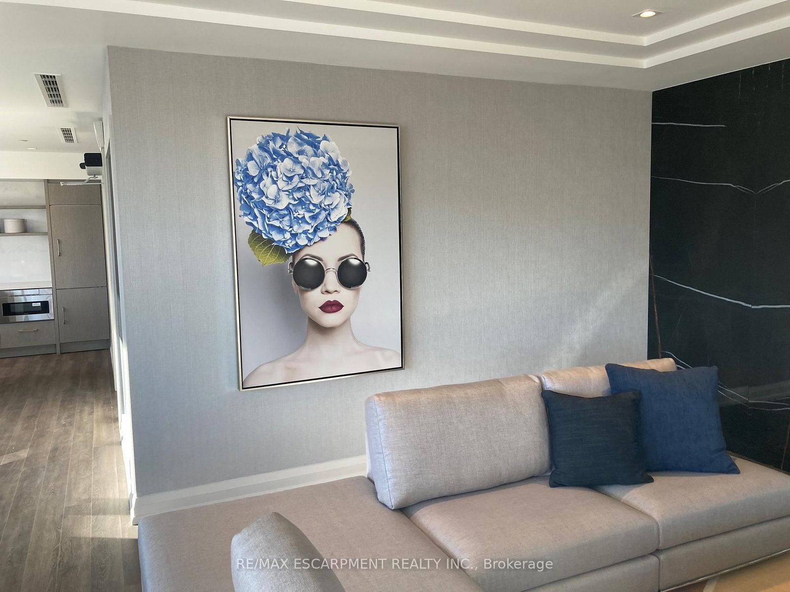 212 King William Street, Unit 422 - Photo 28