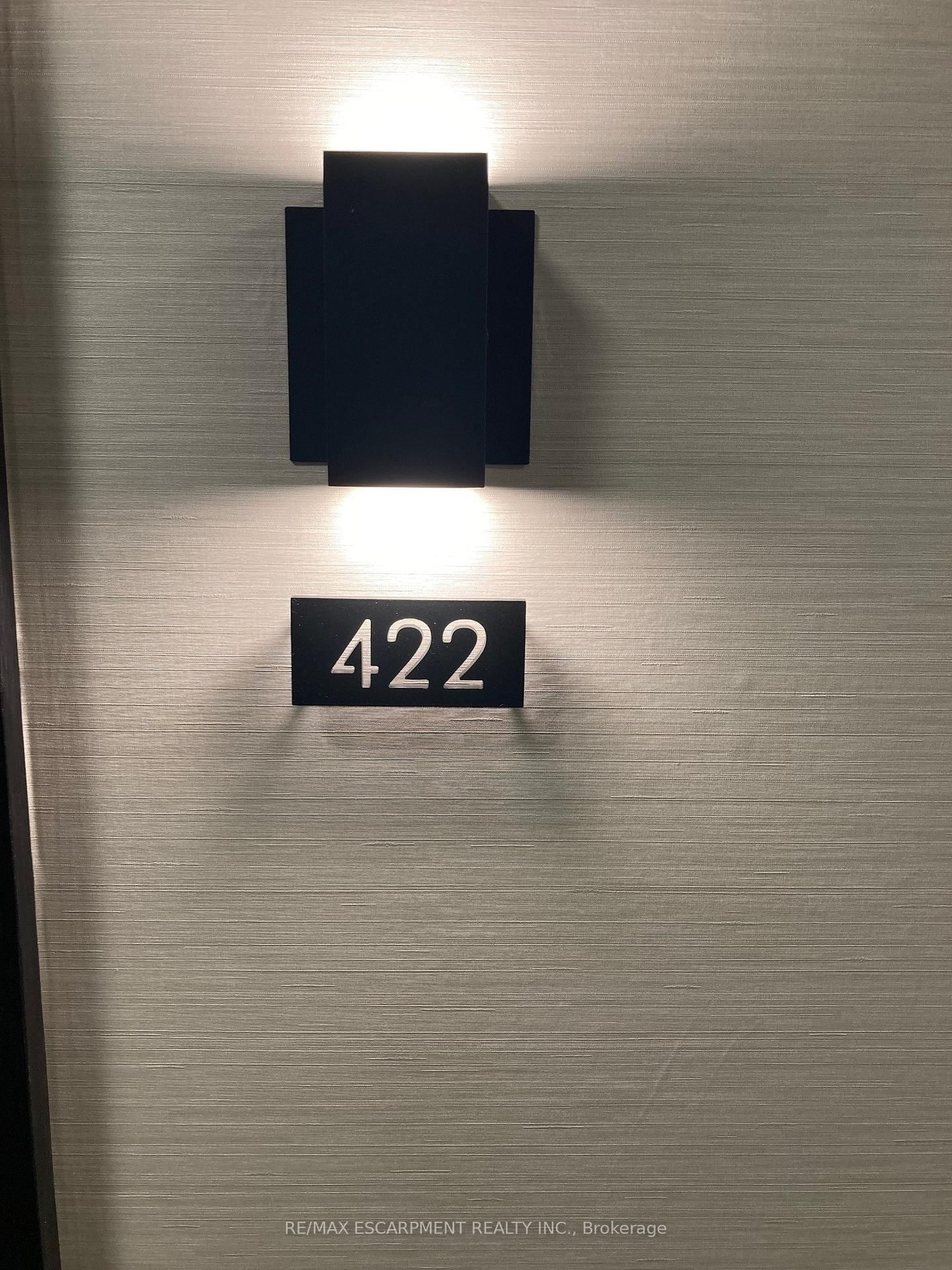 212 King William Street, Unit 422 - Photo 3