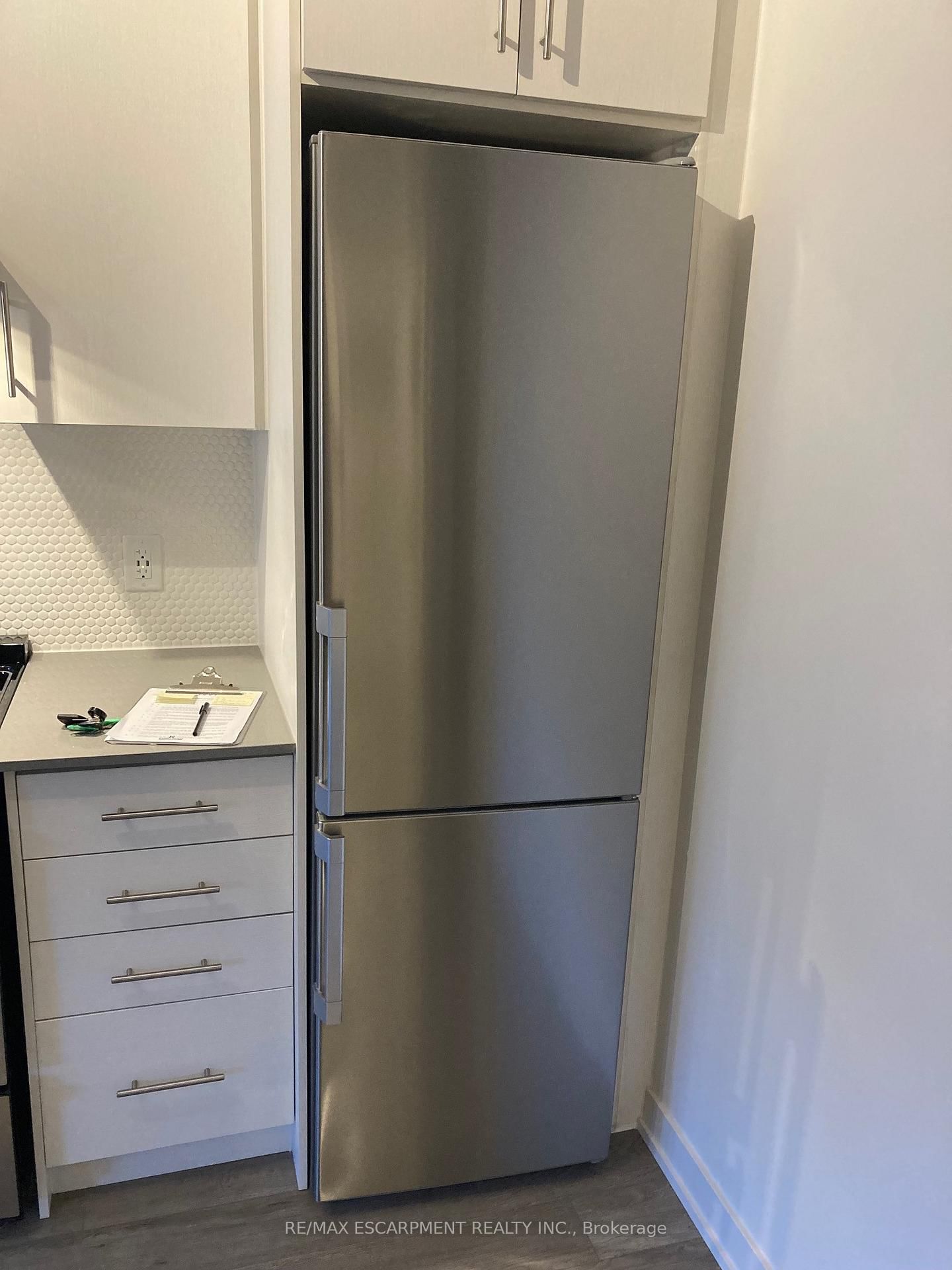 212 King William Street, Unit 422 - Photo 7