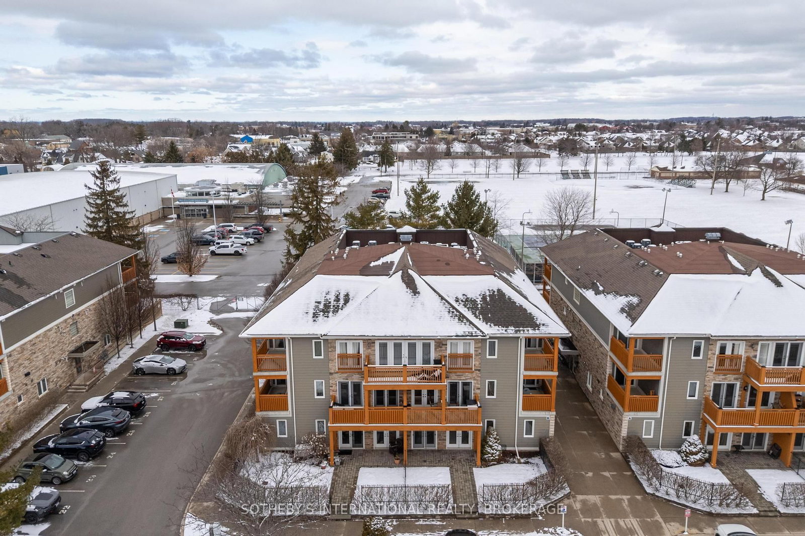 678 Line 2 Road, Unit 205