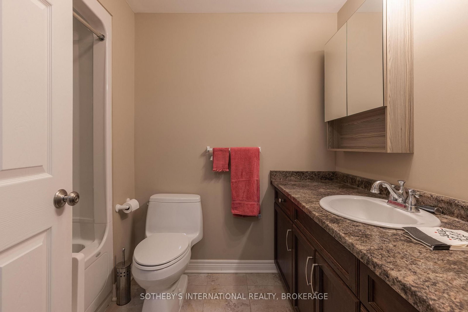 678 Line 2 Road, Unit 205 - Photo 17