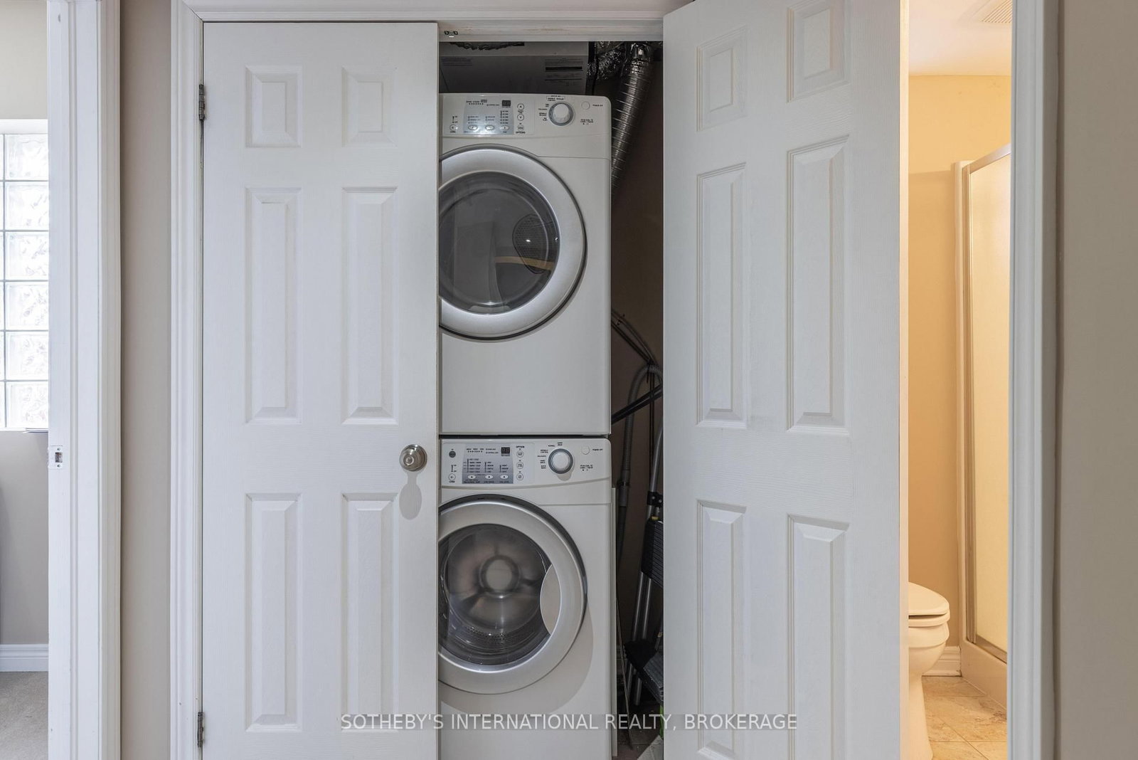 678 Line 2 Road, Unit 205 - Photo 20