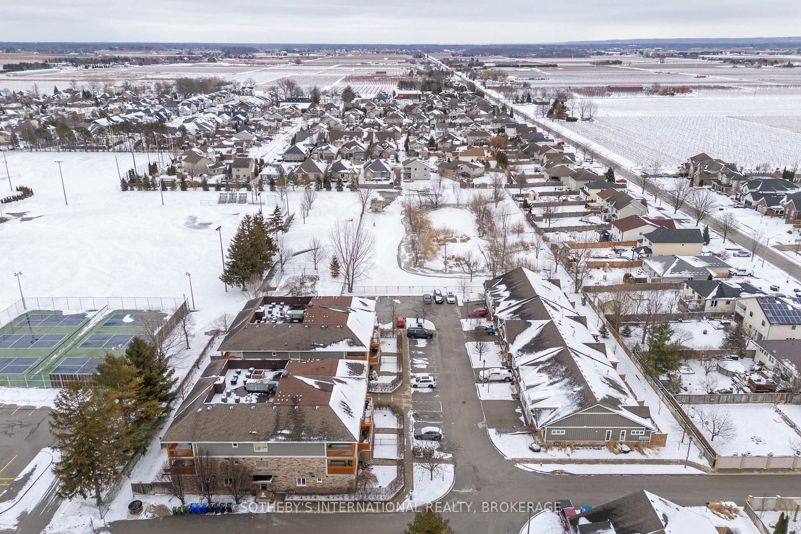 678 Line 2 Road, Unit 205 - Photo 29