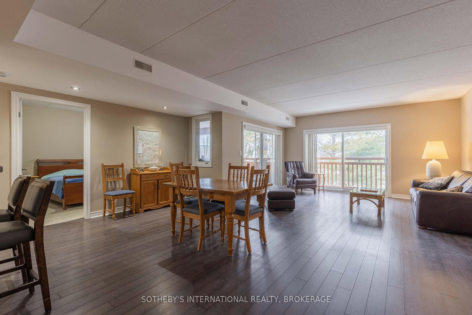 678 Line 2 Road, Unit 205 - Photo 6