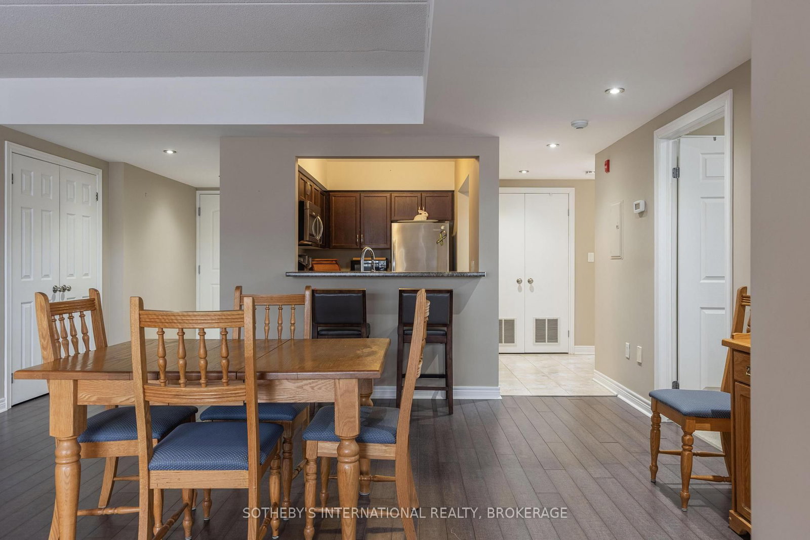 678 Line 2 Road, Unit 205 - Photo 9