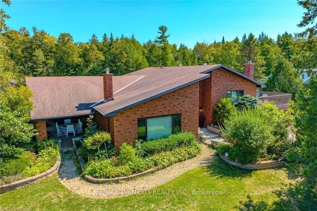 74 Miramichi Bay Road • Saugeen Shores, ON photo 6